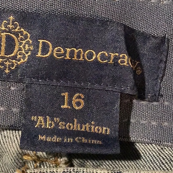 ✨Democracy Classic Blue Women's Denim Jeans Size 16 #710 - Picture 4 of 7